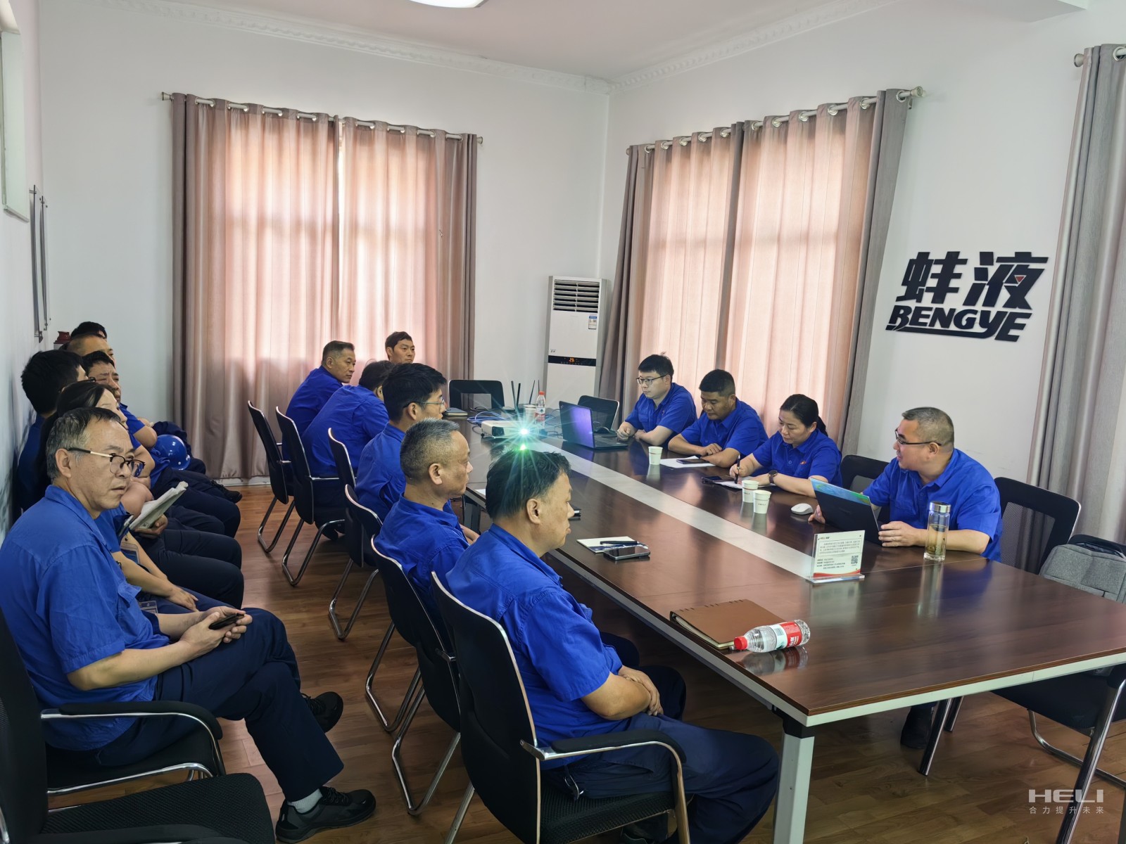 班組長(cháng)交流、答疑解惑.jpg